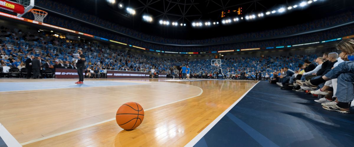 アスリート、小島 元基選手:プロバスケットボールプレーヤーとHempMedsのCBDの製品でサポートする画像です