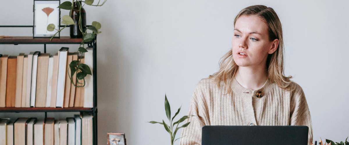 CBDを取り入れることで、ストレスを軽減し、集中力や記憶力を向上させ、日々のパフォーマンスを向上させることができる画像